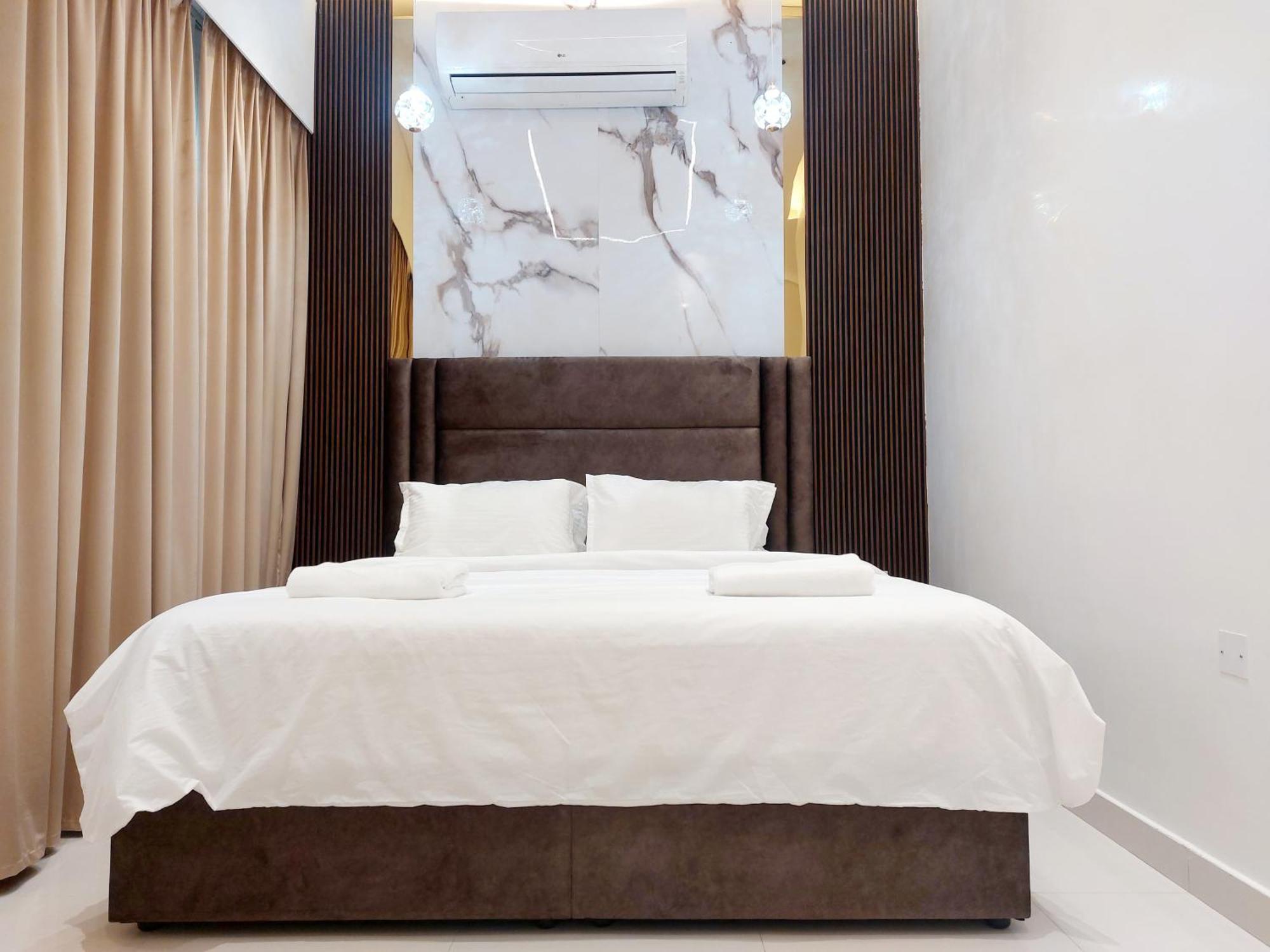 Mabahj Garnatha Hotel Apartments Sohar Esterno foto