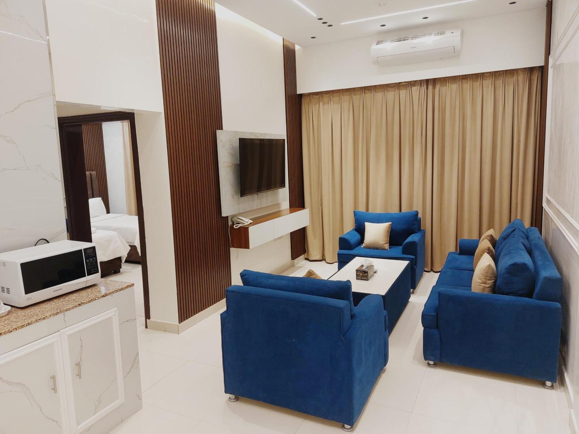 Mabahj Garnatha Hotel Apartments Sohar Esterno foto