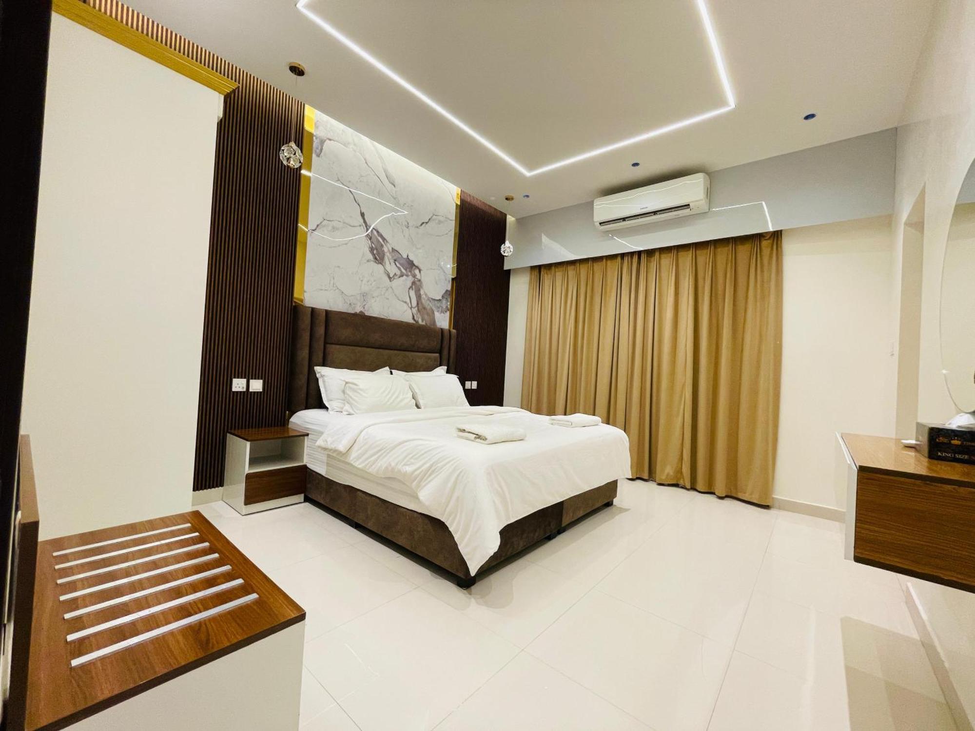 Mabahj Garnatha Hotel Apartments Sohar Esterno foto