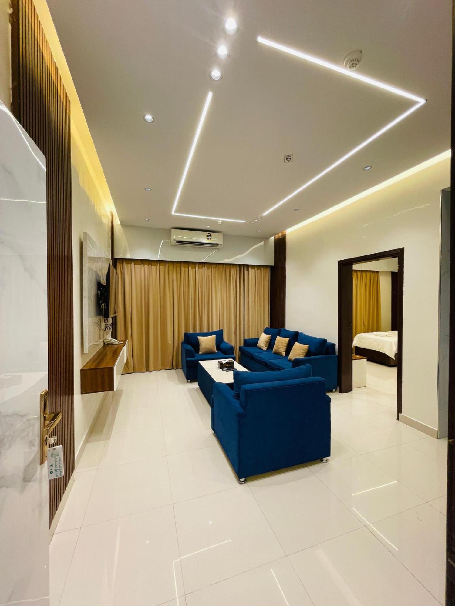 Mabahj Garnatha Hotel Apartments Sohar Esterno foto