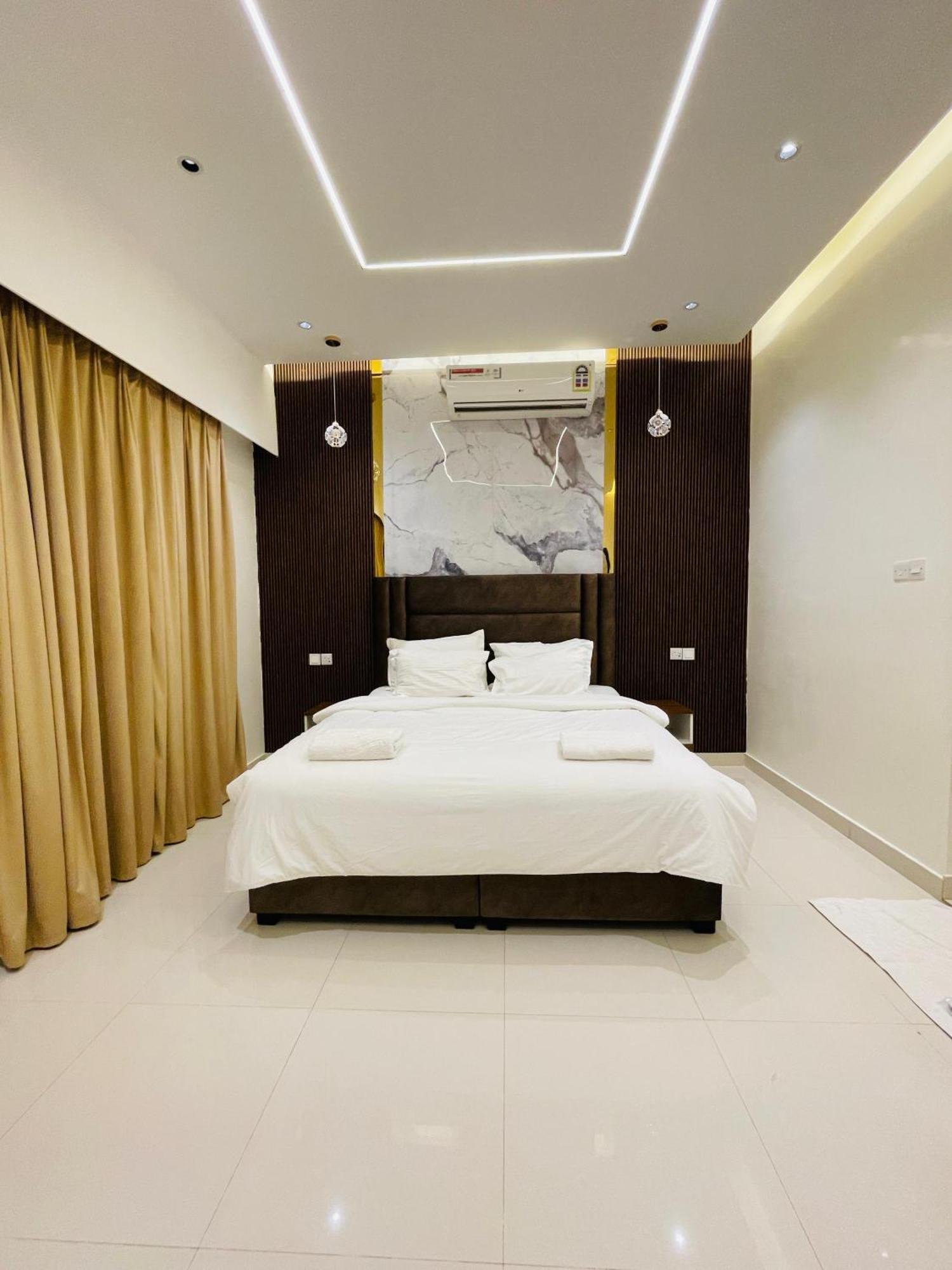 Mabahj Garnatha Hotel Apartments Sohar Esterno foto