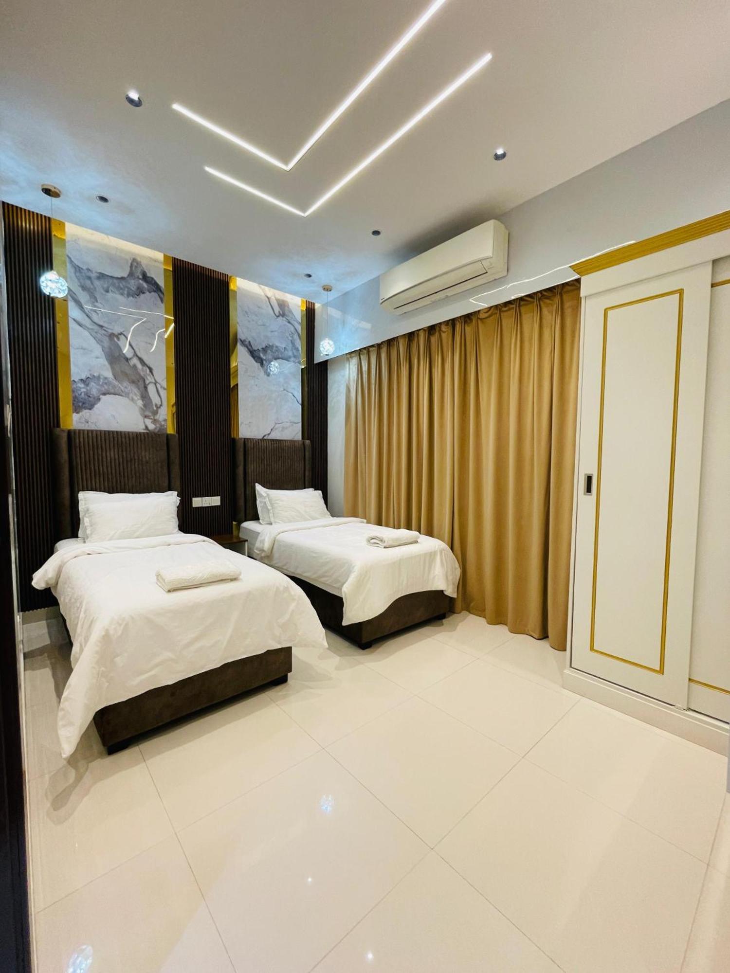 Mabahj Garnatha Hotel Apartments Sohar Esterno foto