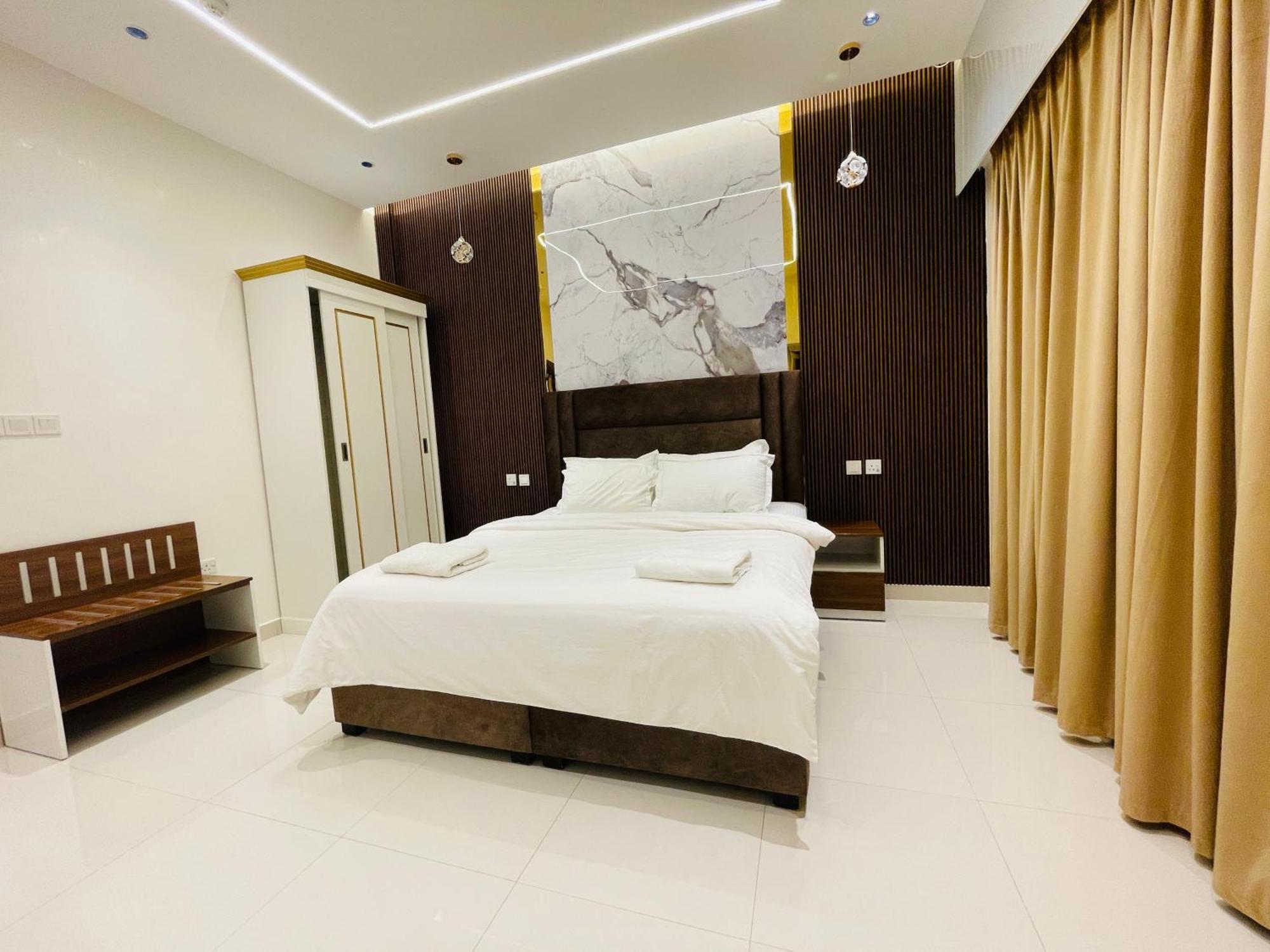 Mabahj Garnatha Hotel Apartments Sohar Esterno foto