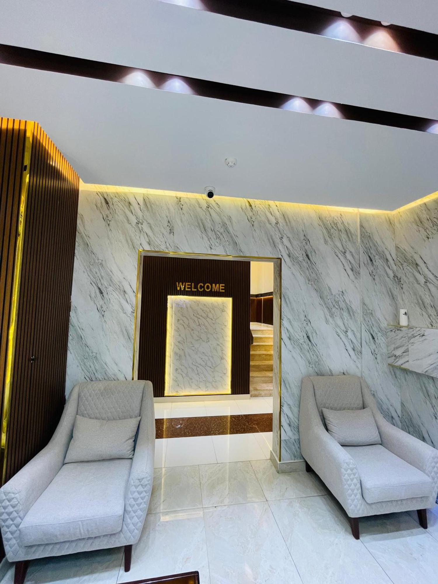 Mabahj Garnatha Hotel Apartments Sohar Esterno foto